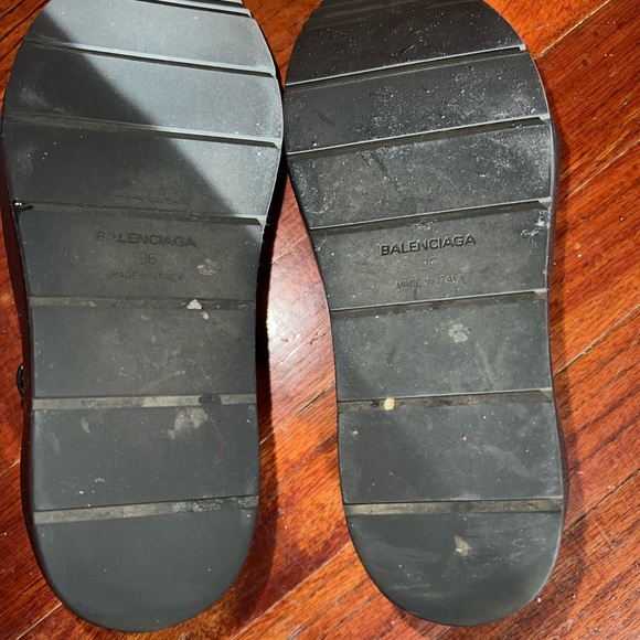 Balenciaga studded platform sandals size 36 - Picture 5 of 10